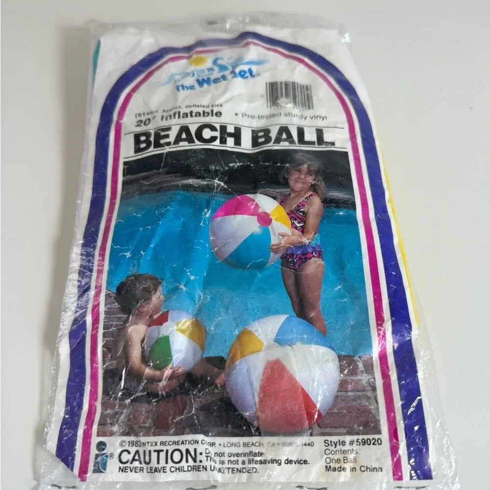 Vintage 1983 Beach‎ Ball - Multicolor